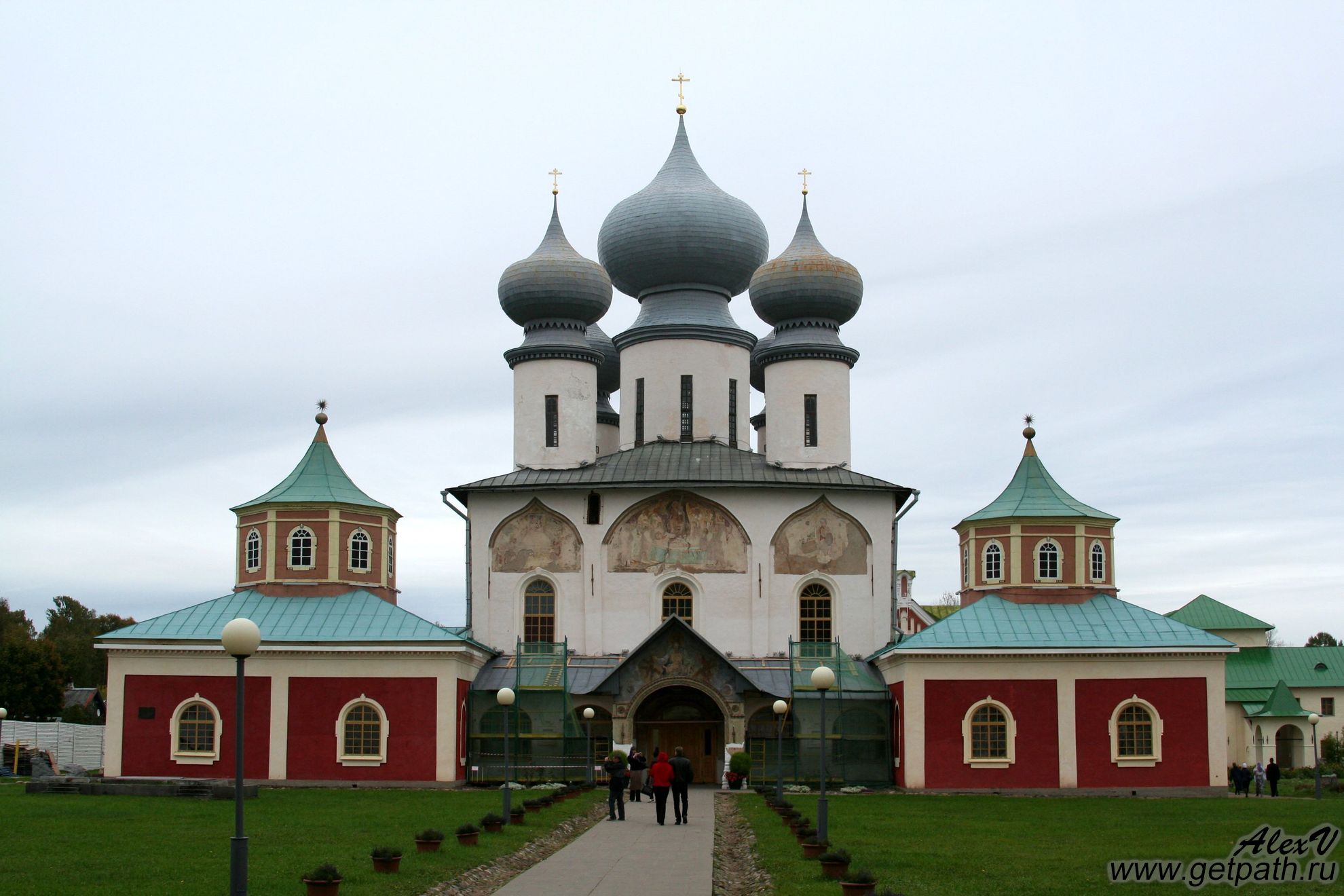 Успенский собор Тихвин